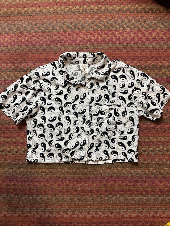 Self Esteem Tops - SELF ESTEEM YIN YANG PEACE SIGN BUTTON UP CROP TOP